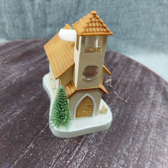 Hallmark Keepsake Ornament The Church Choir 2003 Edition - Picture 7 of 11